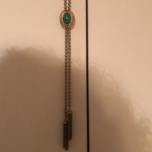 VTG Avon 1973 vintage elliptical emerald stone tassel adjustable discontinued - Picture 8 of 11
